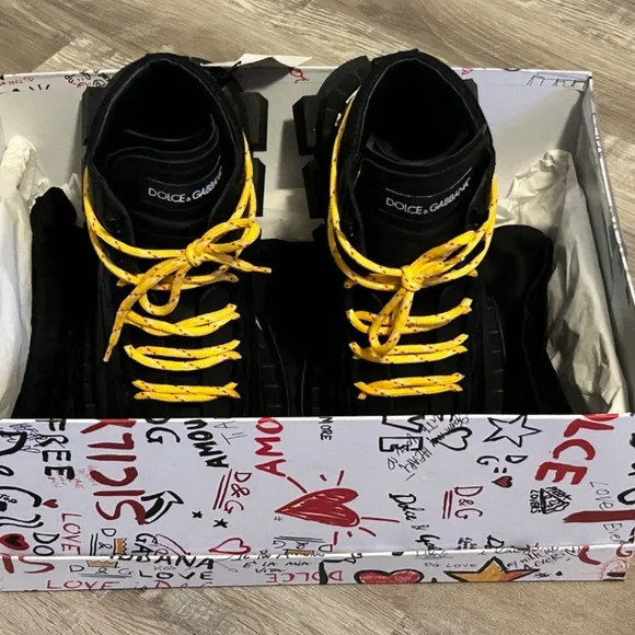 Dolce and Gabbana sneakers - Picture 8 of 16